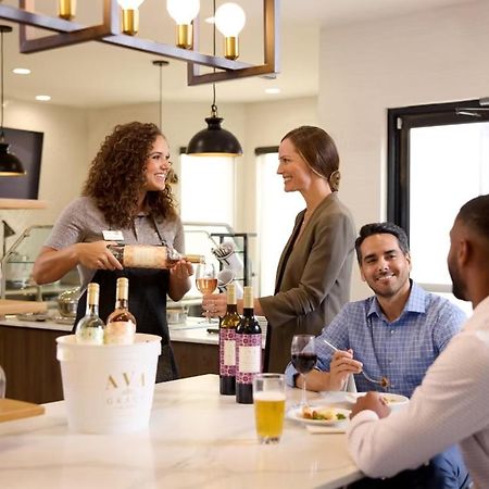 Staybridge Suites Southgate - Detroit Area Extérieur photo